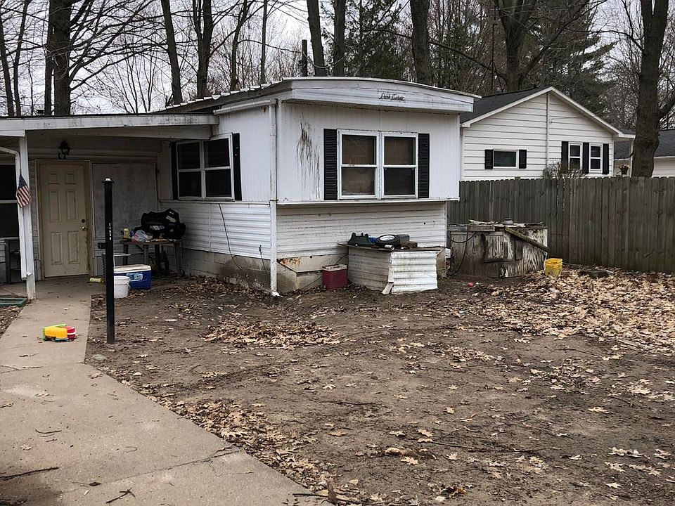 1st image of 11658 Bluebird Dr