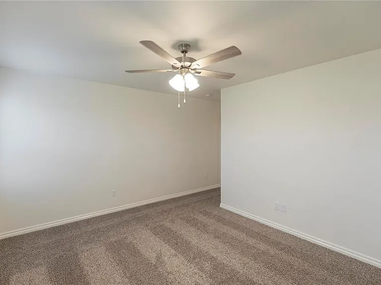 1816 Zayden Ln — Photo 15