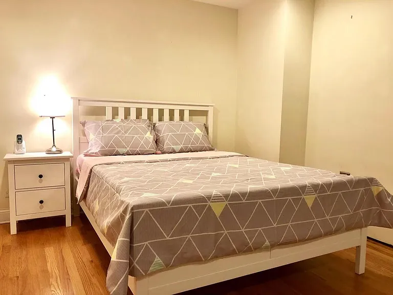 1516 Hinman Ave #207 — Photo 4