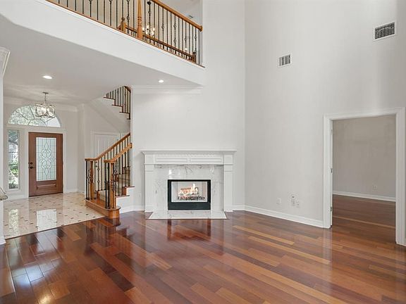 3rd image of 11608 Spicewood Pkwy Unit 9