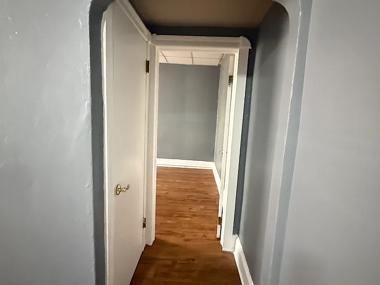 5731 Woodland Ave #1R — Photo 6