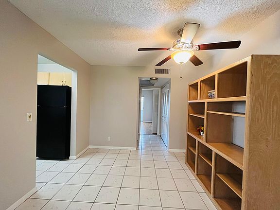 5th image of 429 Windsor S