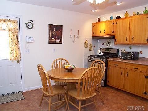 3rd image of 125 Apricot Pl
