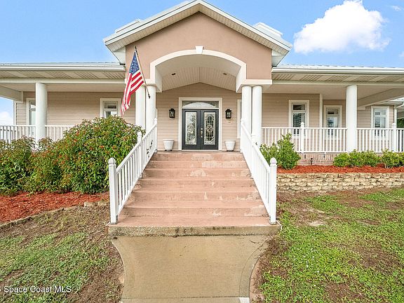 4th image of 2326 Holder Rd