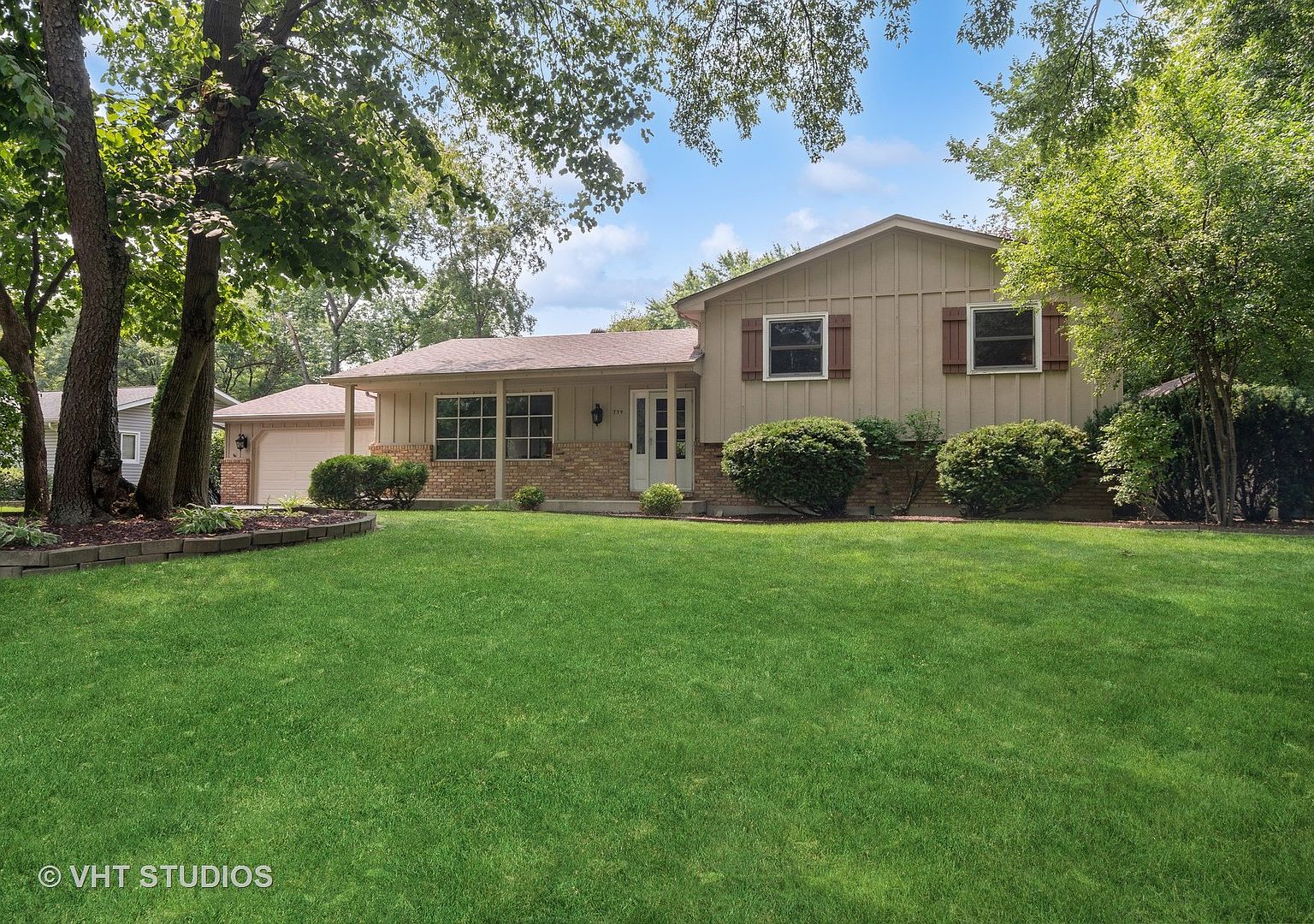 739 Woodland Hills Rd, Batavia, IL 60510 Zillow