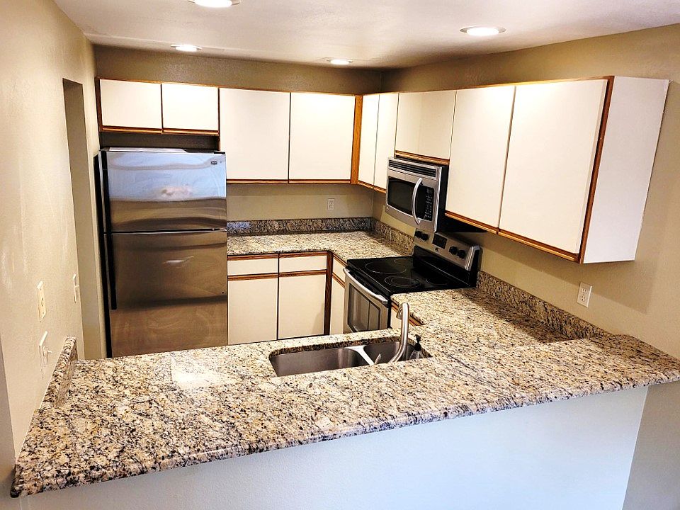 1st image of 11913 93rd Ln NE #2022