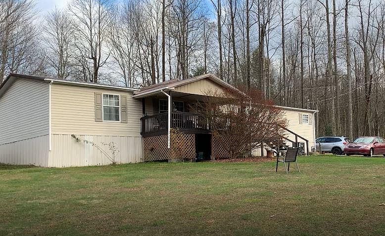 1st image of 104 Autumn Ln