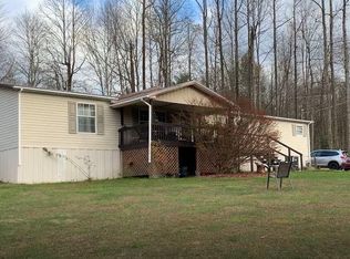 104 Autumn Ln, Fayetteville, WV 25840