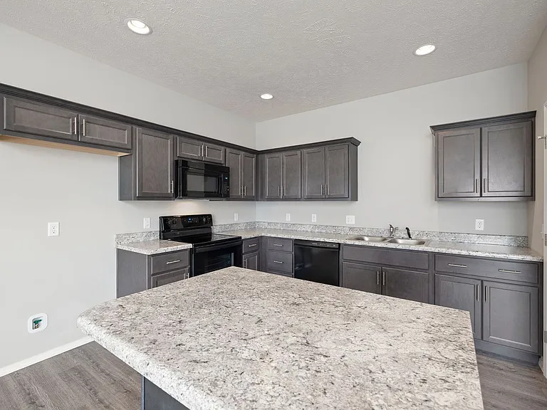 1357 S Normandy Ave — Photo 10