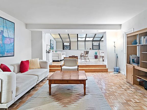 3rd image of 116 Central Park S APT 3E