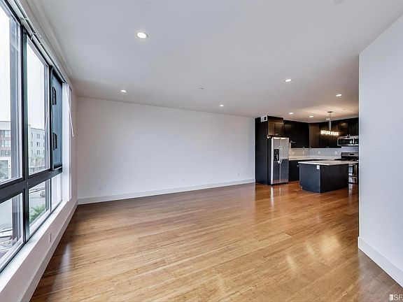 5th image of 272 Brighton Ave