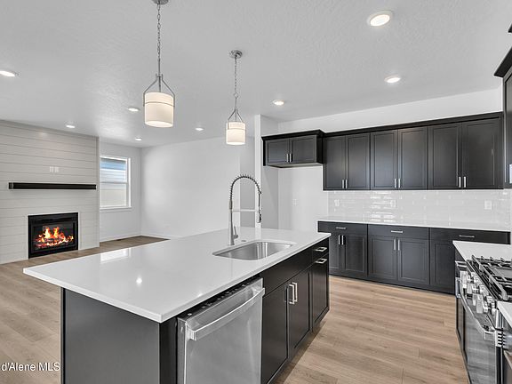 3rd image of 6635 N Alecat St
