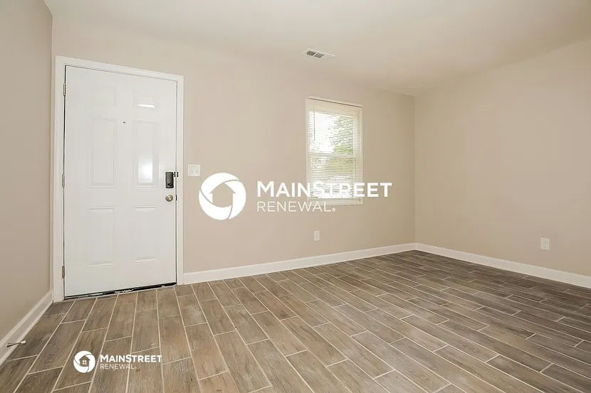 505 Tipperary Dr — Photo 4