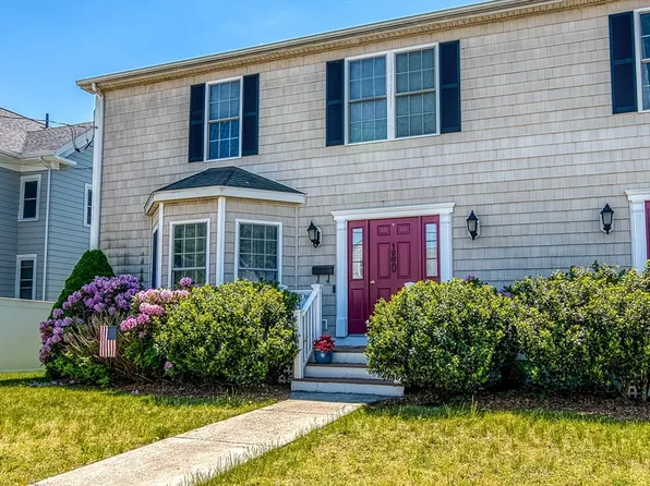 150 River St #0, Dedham, MA 02026