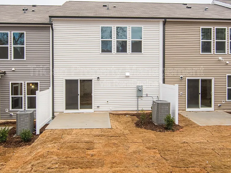 335 White Oak Ridge Dr — Photo 11