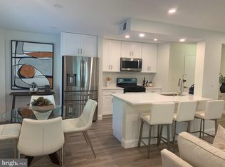 200 Locust St SE APT 107, Vienna, VA 22180