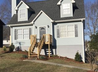 224 Ridgeview Dr, Gray, TN 37615