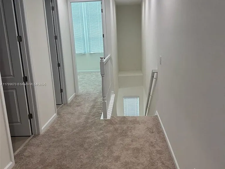 5230 Thatcher Ct — Photo 6
