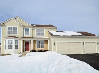 394 Horizon Ln, Dekalb, IL 60115