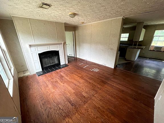 2nd image of 952 River Ridge Cir