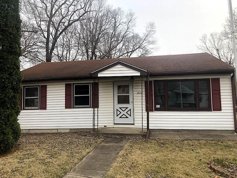 Cozy 3 bedroom home across from lower Bradley Park
