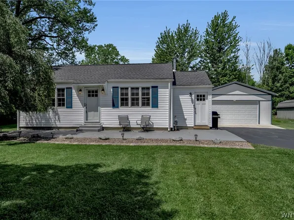 7077 Tonawanda Creek Rd, Lockport, NY 14094