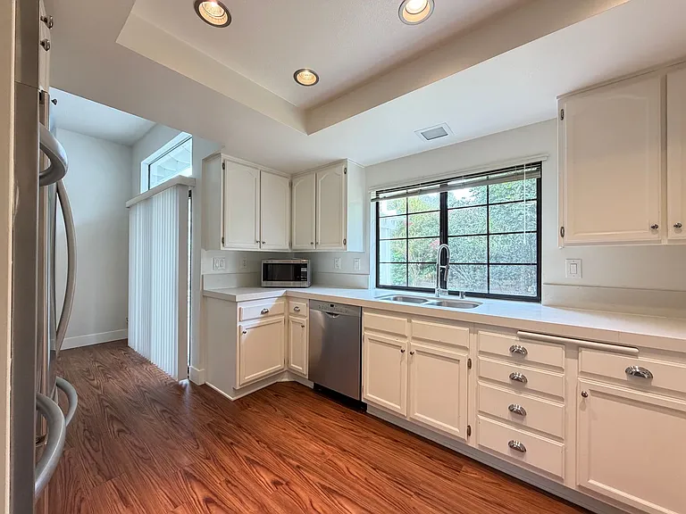 27861 Sheffield — Photo 9
