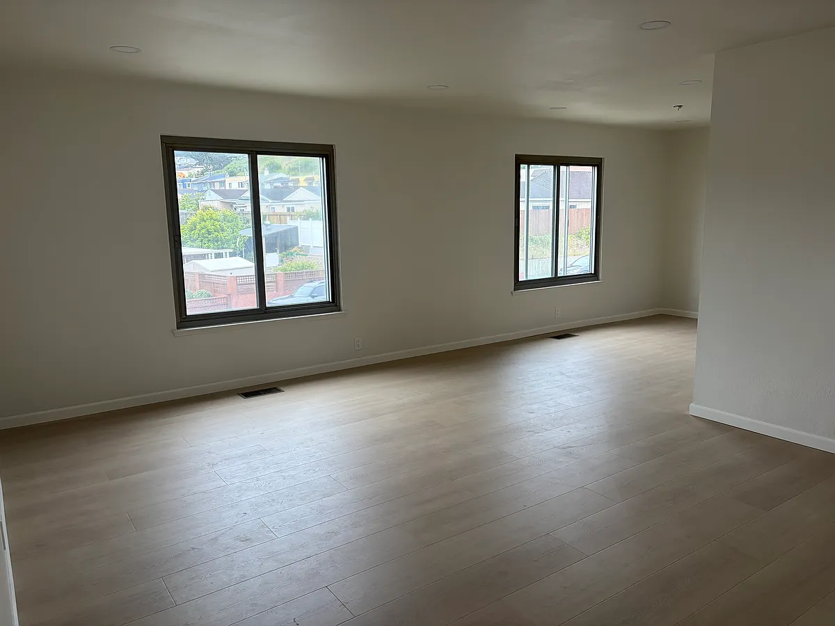 Living Room - 100 Wembley Dr