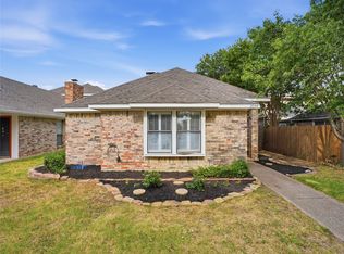 2044 Whippoorwill Ln, Carrollton, TX 75006