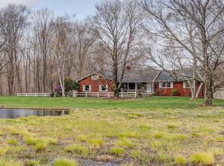 563 Glendale Rd, Hampden, MA 01036