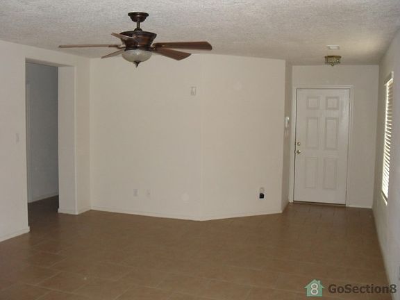 4th image of 427 Luminoso Dr NW