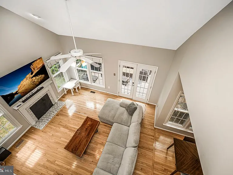 15385 Windsong Ln — Photo 34