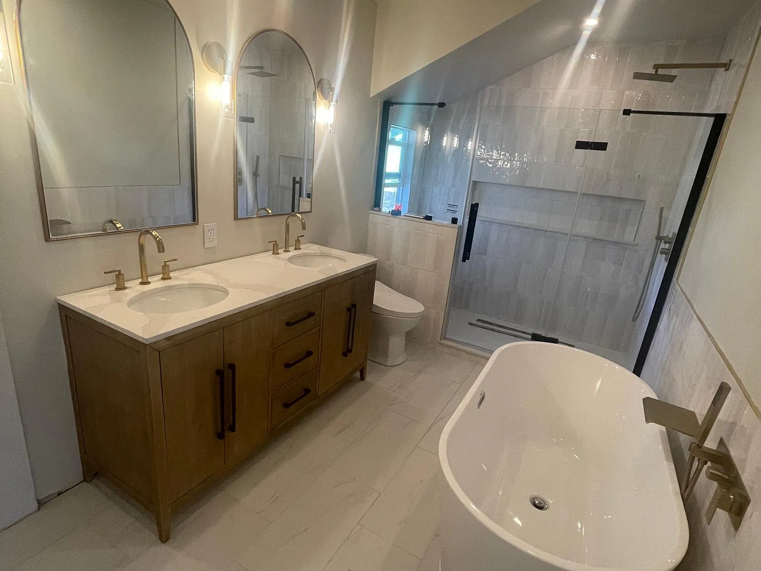 142 Blackburn St — Photo 3