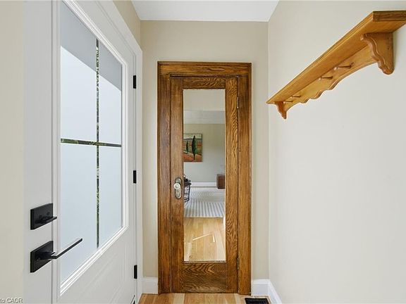 3rd image of 28 Roanoke Rd
