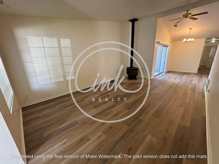 1294 Alicia Cir — Photo 5