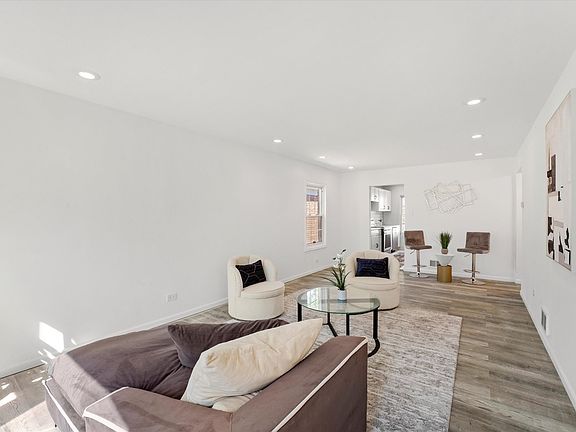 3rd image of 267 W 146th St