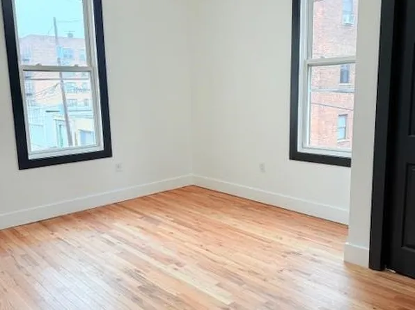 530 45th Street image 11 of 36