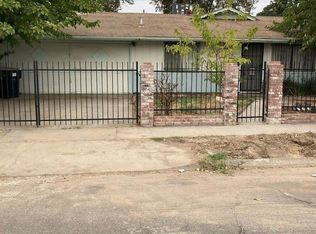 920 W Roselawn Ave, Modesto, CA 95351