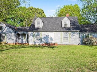312 Pineywood Rd, Thomasville, NC 27360