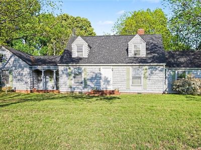 312 Pineywood Rd, Thomasville, NC, 27360