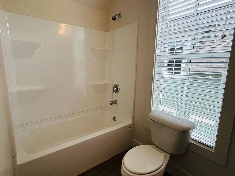 705 Jefferson St — Photo 28