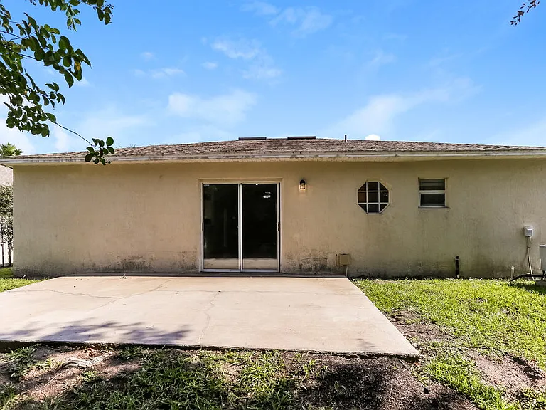 11157 Wyndham Hollow Ln — Photo 16