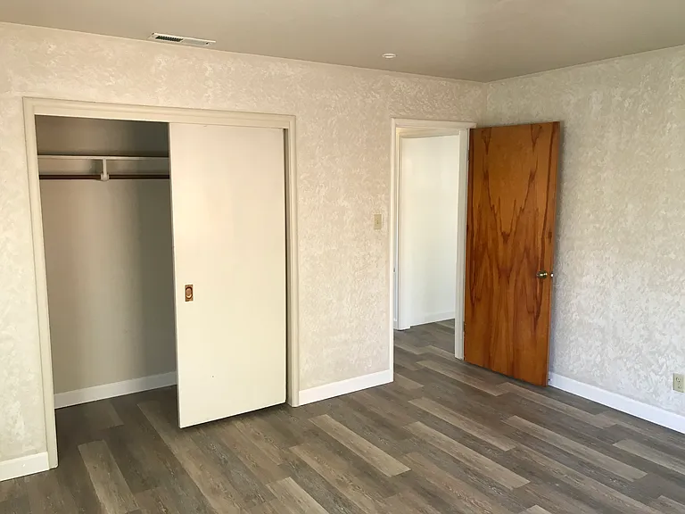 2264 Juan Pablo Ln — Photo 2