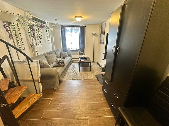 4th image of 1 King St APT 1