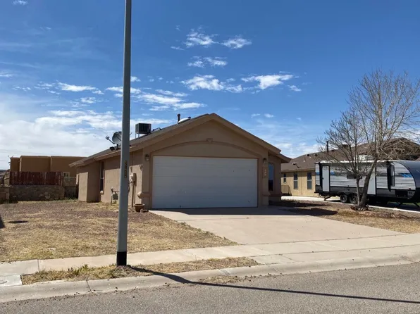 813 Desert Moon Dr, Horizon City, TX 79928