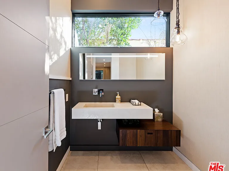 623 N Edinburgh Ave — Photo 15