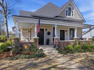 611 Tombigbee St, Florence, AL 35630