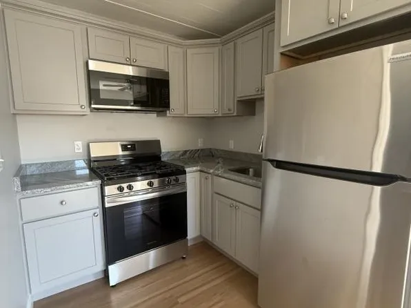 167 Mulberry St, Fall River, MA 02721