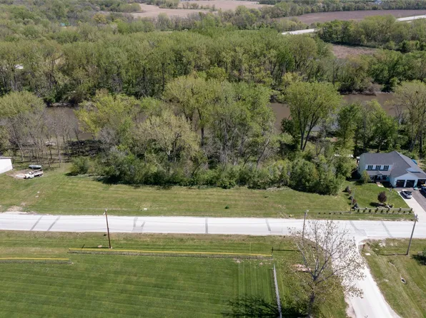 515 S 4th St, Adel, IA 50003