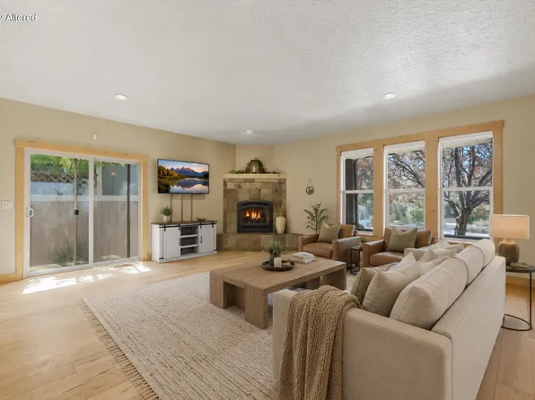 61390 Merriewood Ct, Bend, OR 97702